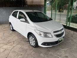 CHEVROLET - ONIX - 2013/2013 - Branca - R$ 42.900,00