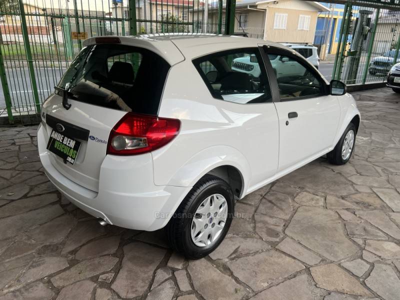 FORD - KA - 2011/2011 - Branca - R$ 22.900,00