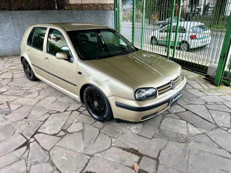 VOLKSWAGEN - GOLF - 2001/2001 - Bege - R$ 25.900,00