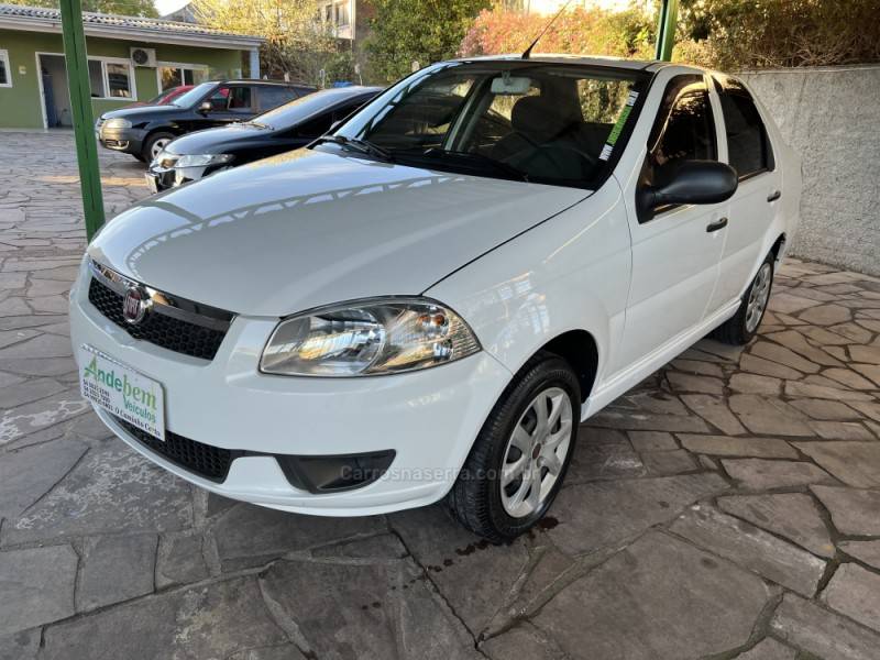 FIAT - SIENA - 2014/2014 - Branca - R$ 36.900,00