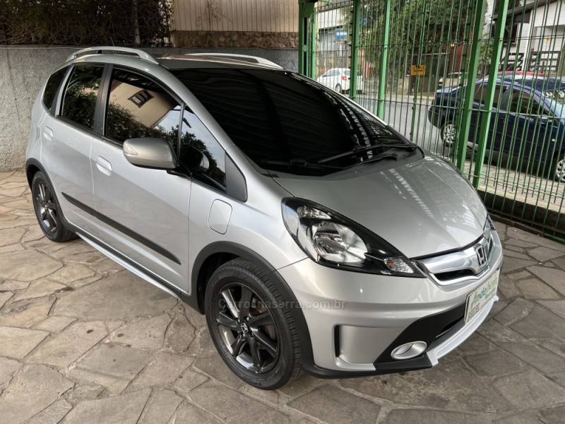 HONDA - FIT - 2012/2013 - Prata - R$ 51.900,00