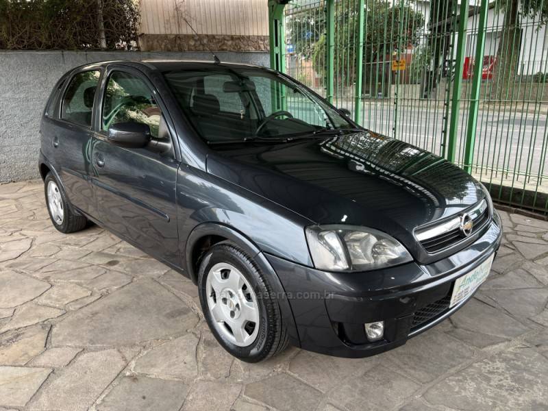 CHEVROLET - CORSA - 2008/2008 - Cinza - R$ 26.900,00