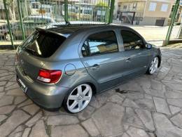 VOLKSWAGEN - GOL - 2010/2011 - Verde - R$ 31.900,00