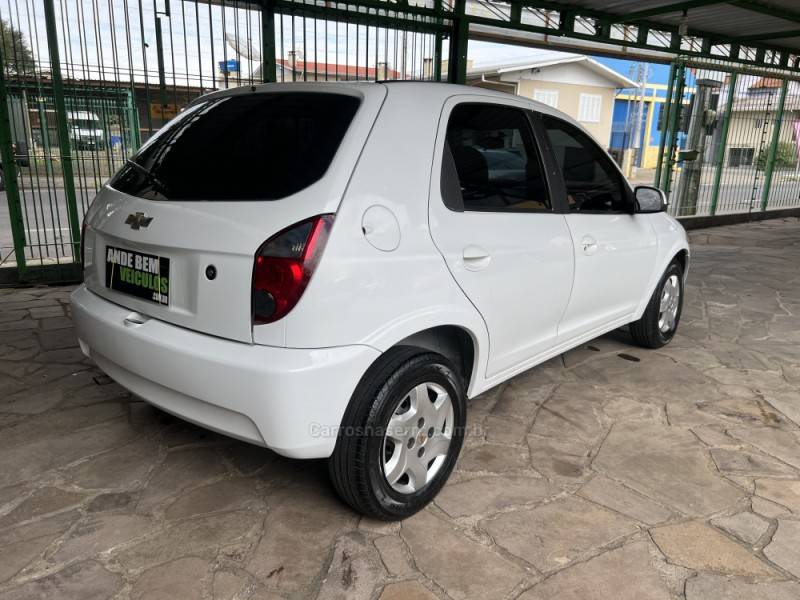 CHEVROLET - CELTA - 2014/2014 - Branca - R$ 32.900,00