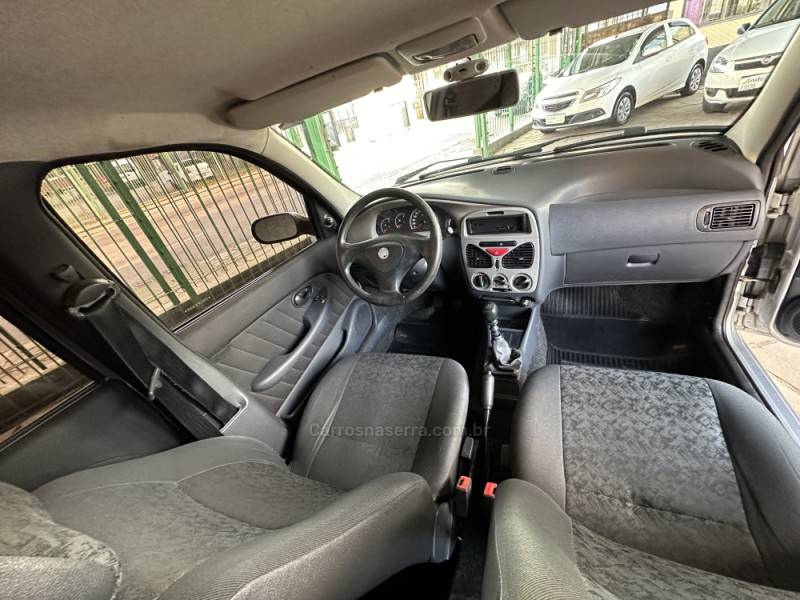 FIAT - PALIO - 2008/2008 - Prata - R$ 25.000,00