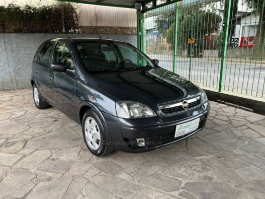 CHEVROLET - CORSA - 2008/2008 - Cinza - R$ 26.900,00